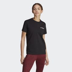 Rückansicht von adidas TERREX Graphic MTN T-Shirt Funktionsshirt Damen Black