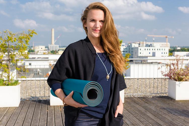 YOGISTAR YOGISTAR Longshirt Damen - dunkel grau - 1 | SportScheck