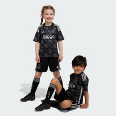 Rückansicht von adidas Ajax 23/24 Mini-Ausweichausrüstung Fußballtrikot Kinder Black