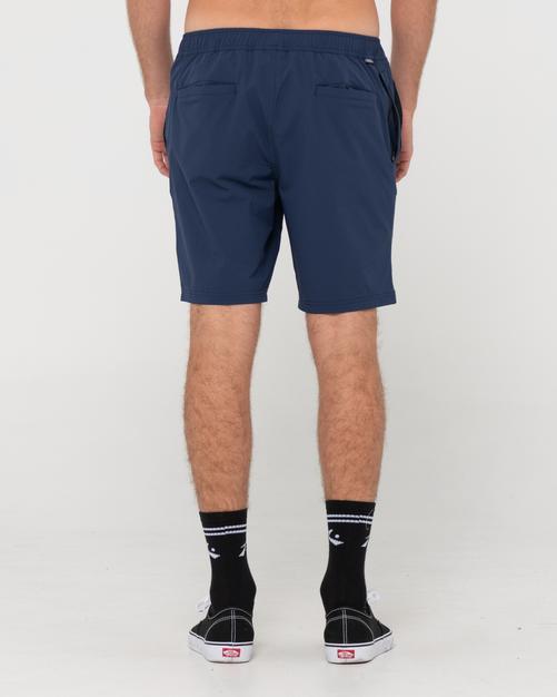 Rückansicht von RUSTY SALAMANDER ELASTIC WALKSHORT Shorts Herren Navy Blue