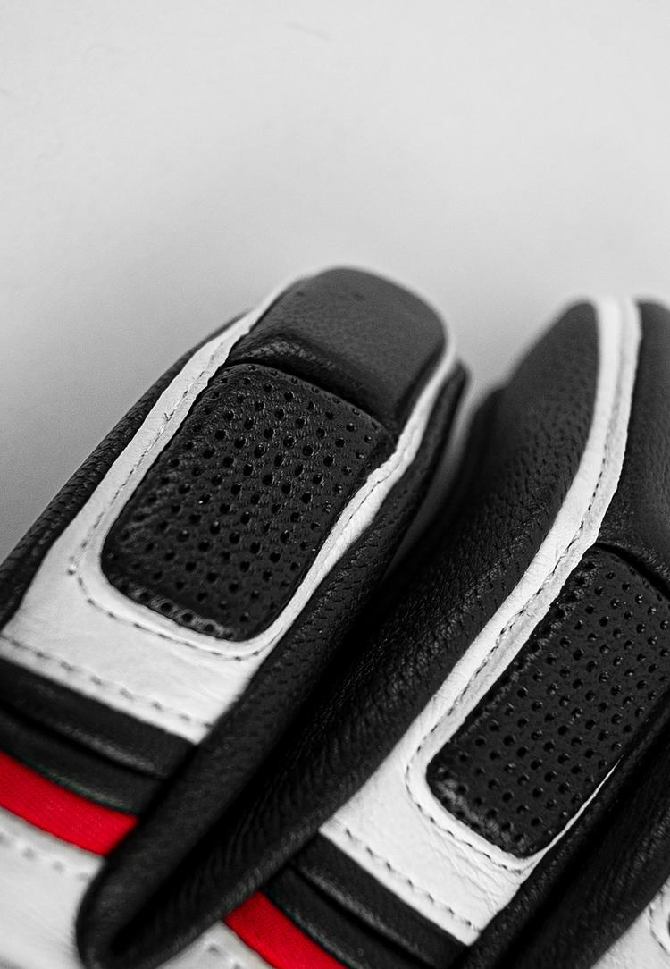 Reusch Reusch Pro RC Handschuh - 7745 black/white/fire red - 2 | SportScheck