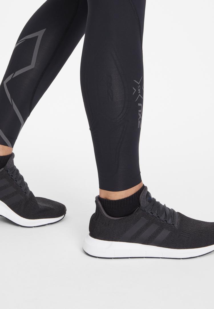 2XU 2XU Light Speed Compression Tights Herren - black- black reflective - 2 | SportScheck