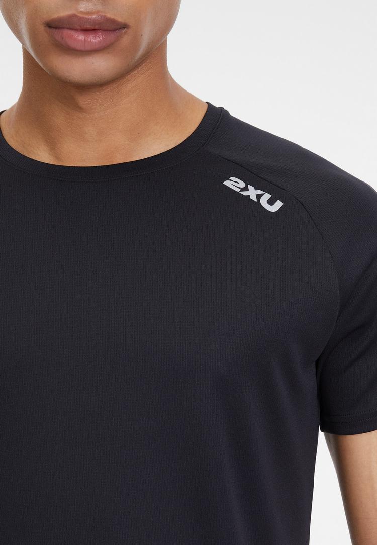 2XU 2XU Aero Tee Funktionsshirt Herren - black-silver reflective - 4 | SportScheck
