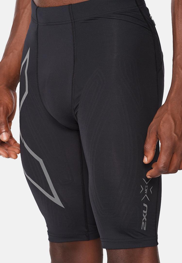 2XU 2XU Light Speed Compression Funktionsshorts Herren - black- black reflective - 3 | SportScheck