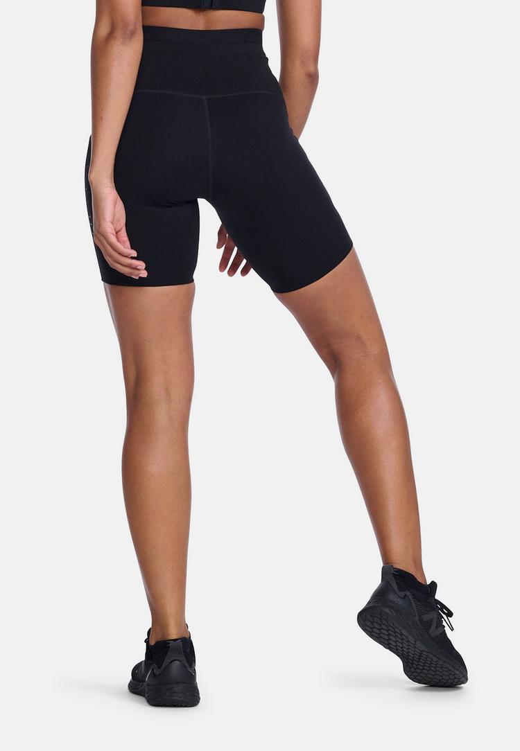 2XU 2XU Form Stash Hi-Rise Comp 6In Tighs Funktionsshorts Damen - black-black - 1 | SportScheck