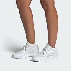 Rückansicht von adidas Avacourt 2 Tennisschuh Tennisschuhe Damen Cloud White / Silver Metallic / Grey One