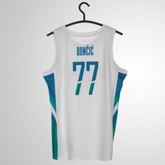 Rückansicht von Nike Slowenien Home Luka Dončić Basketballtrikot Herren weiß / hellgrün