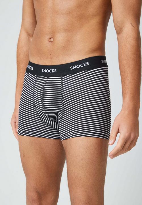 Rückansicht von Snocks Boxershorts aus Bio-Baumwolle Boxershorts Herren Schwarze Streifen