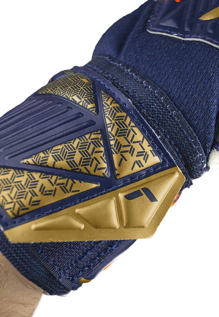 Reusch Reusch Attrakt Grip Torwarthandschuhe - 4410 premium blue/gold - 4 | SportScheck