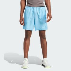Rückansicht von adidas Gym+ Training Woven Shorts Funktionsshorts Herren Semi Blue Burst