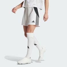 Rückansicht von adidas Tiro 24 Shorts Funktionsshorts Damen White / Black