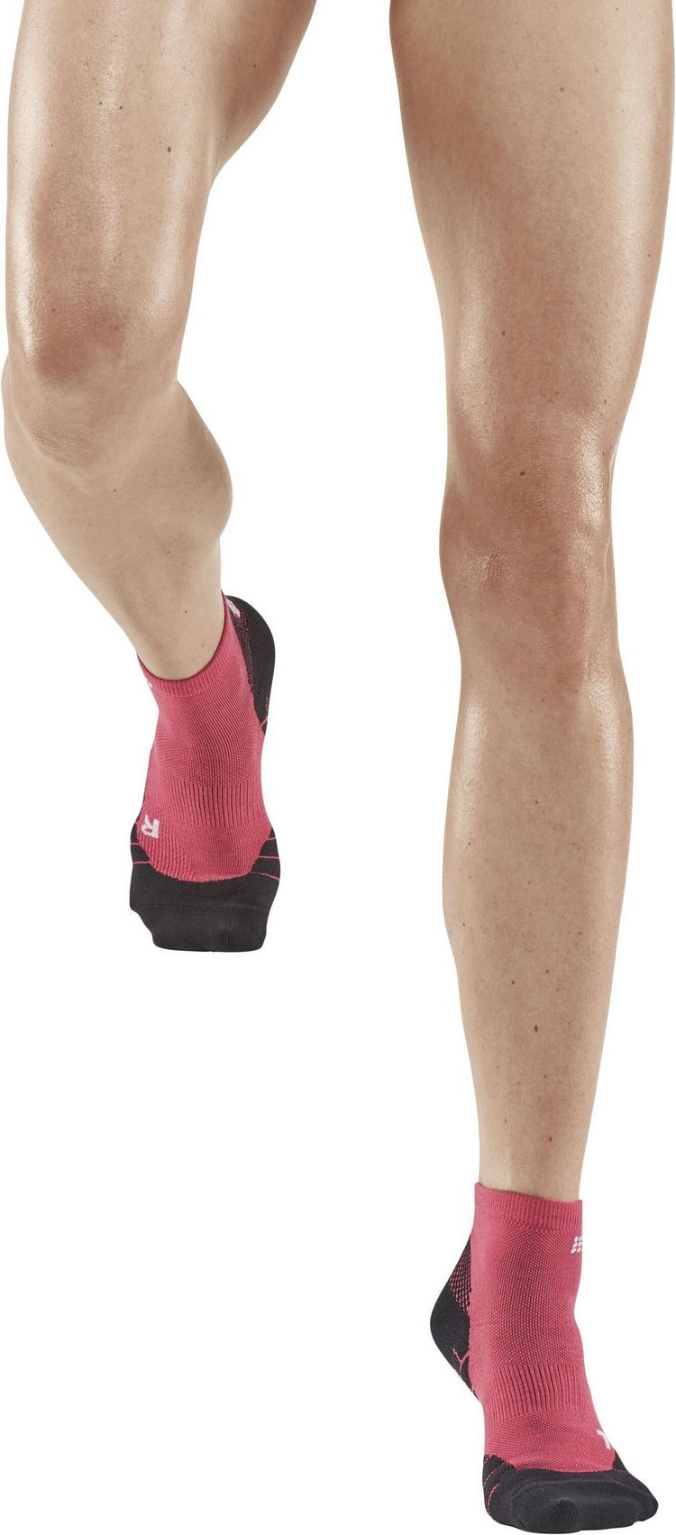 CEP CEP LIGHT MERINO HIKING COMPRESSION SOCKS Socken Damen - berry - 1 | SportScheck