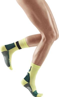 Rückansicht von CEP THE RUN LIMITED 2024.1 COMPRESSION SOCKS Laufsocken Damen lime