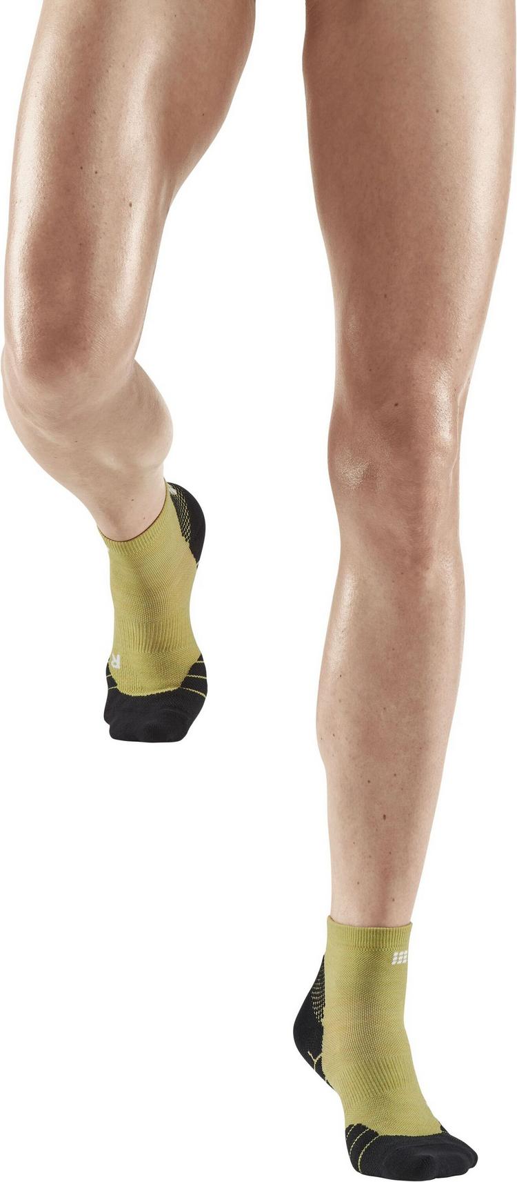 CEP CEP LIGHT MERINO HIKING COMPRESSION SOCKS Socken Damen - olive - 1 | SportScheck