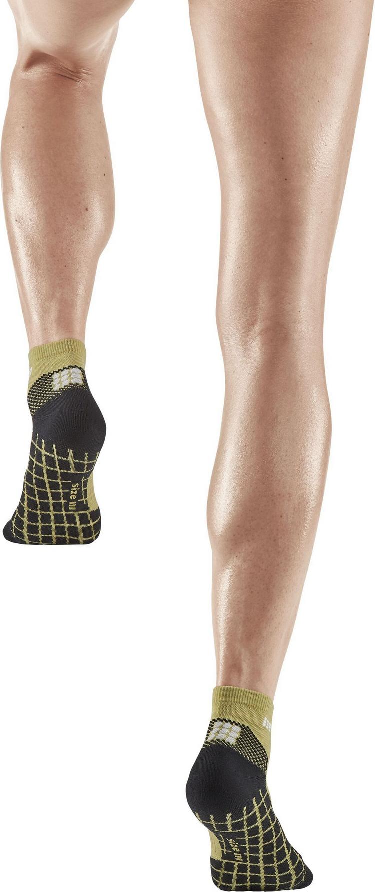 CEP CEP LIGHT MERINO HIKING COMPRESSION SOCKS Socken Damen - olive - 2 | SportScheck