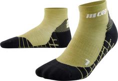 CEP LIGHT MERINO HIKING COMPRESSION SOCKS Wandersocken Herren olive