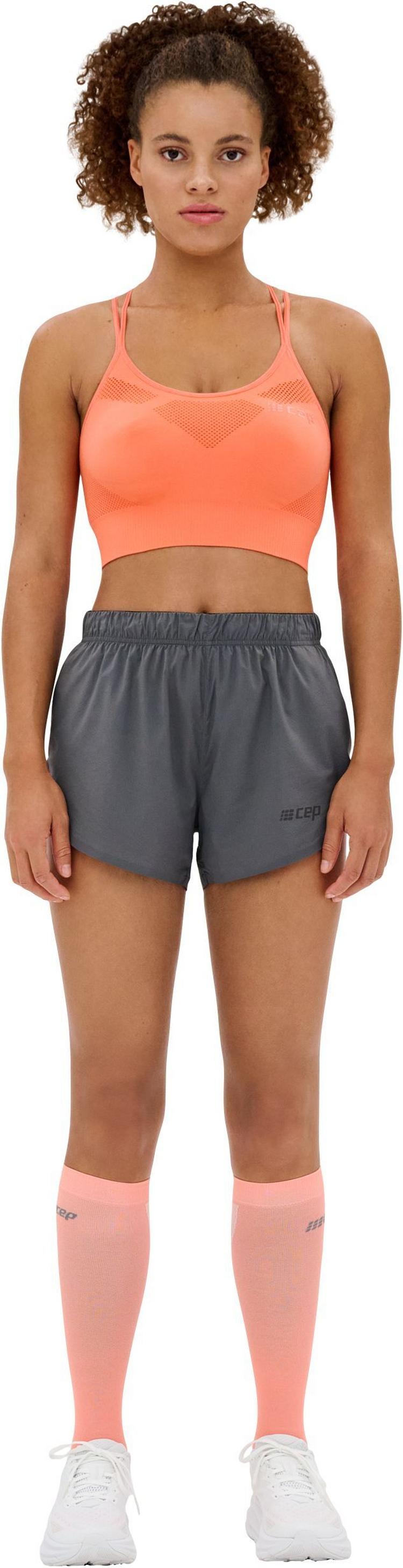 CEP CEP ULTRALIGHT SPORTS BRA SEAMLESS BH Damen - coral - 1 | SportScheck