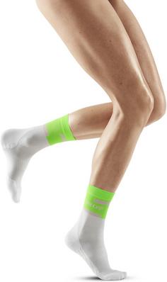 CEP THE RUN COMPRESSION SOCKS MID CUT Laufsocken Damen green/white