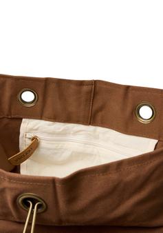 Rückansicht von Nordisk KONGSBERG 65 DUFFEL Reiserucksack Otter Cookie Brown