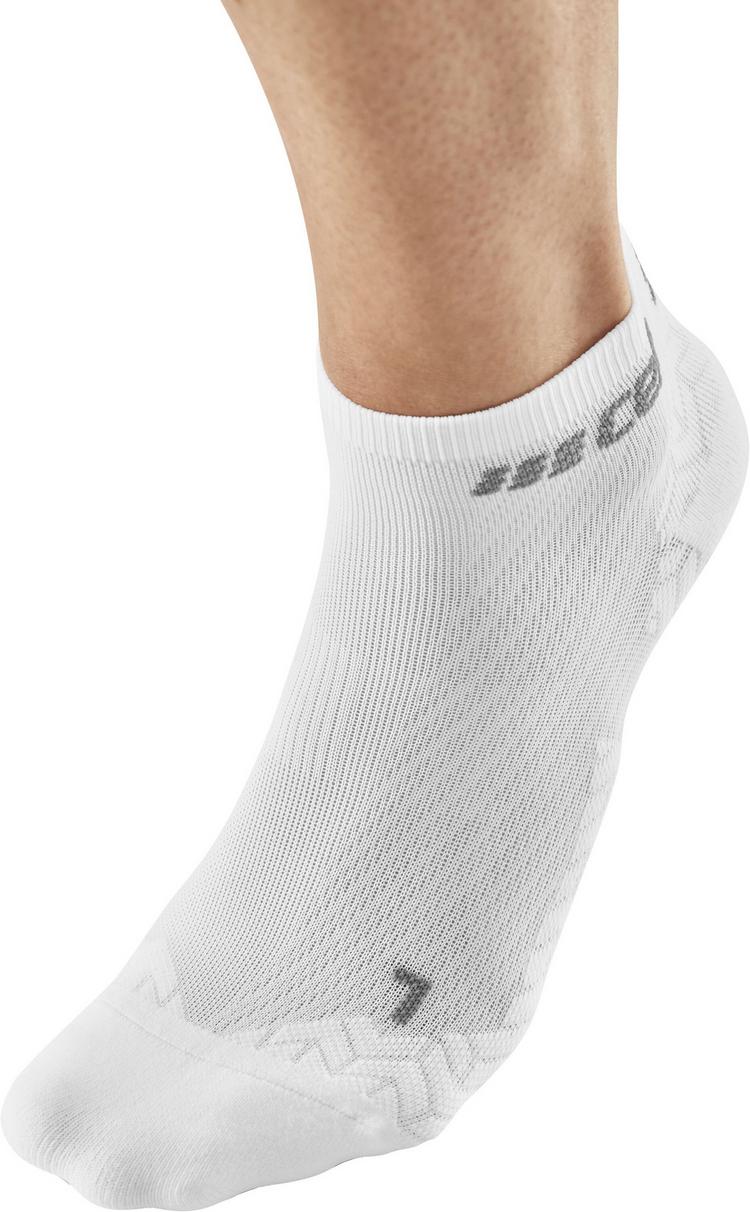 CEP CEP ULTRALIGHT COMPRESSION SOCKS LOW CUT Socken Herren - white - 0 | SportScheck