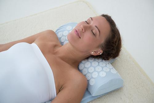 Rückansicht von YOGISTAR Yogakissen violett