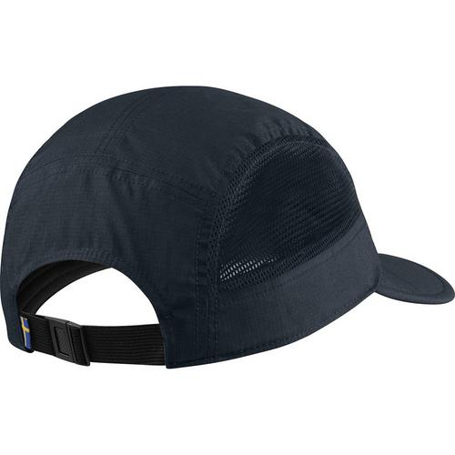 Rückansicht von FJÄLLRÄVEN Abisko Mesh Cap Schlüsselanhänger Marine