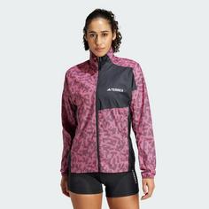 Rückansicht von adidas TRAIL WIND Laufjacke Damen pnkfus-aurbla