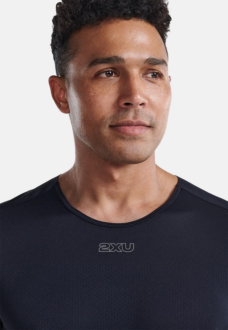 2XU 2XU Light Speed Tech Tee Funktionsshirt Herren - black-black reflective - 4 | SportScheck
