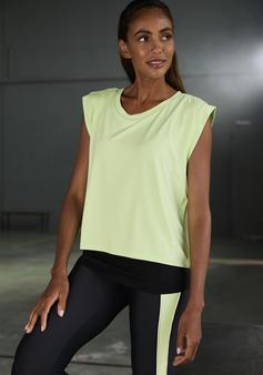 Rückansicht von LASCANA Active 2-in-1-Shirt 2-in-1 Shirt Damen matcha