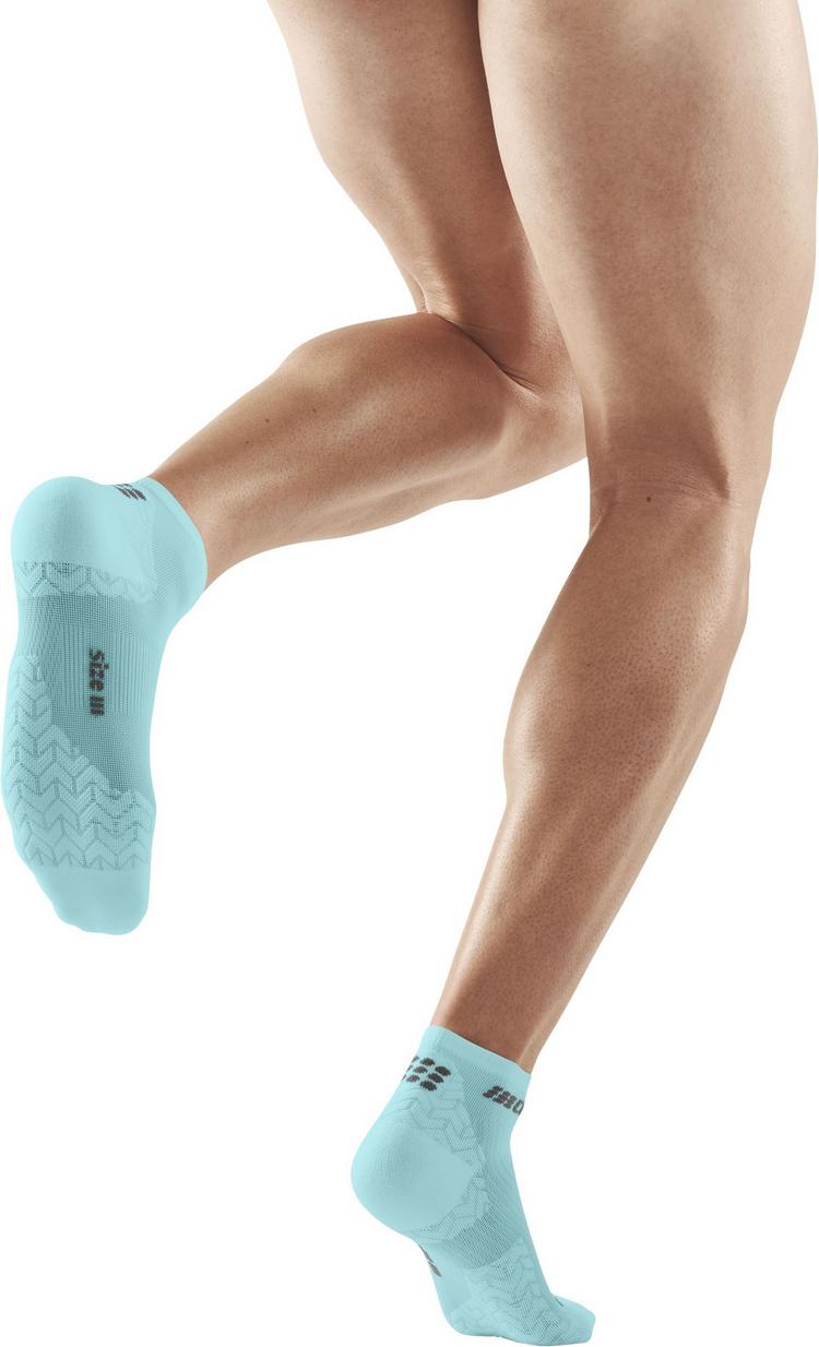 CEP CEP ULTRALIGHT COMPRESSION SOCKS LOW CUT Socken Herren - light blue - 1 | SportScheck