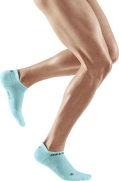 Rückansicht von CEP ULTRALIGHT COMPRESSION SOCKS NO SHOW Laufsocken Herren light blue