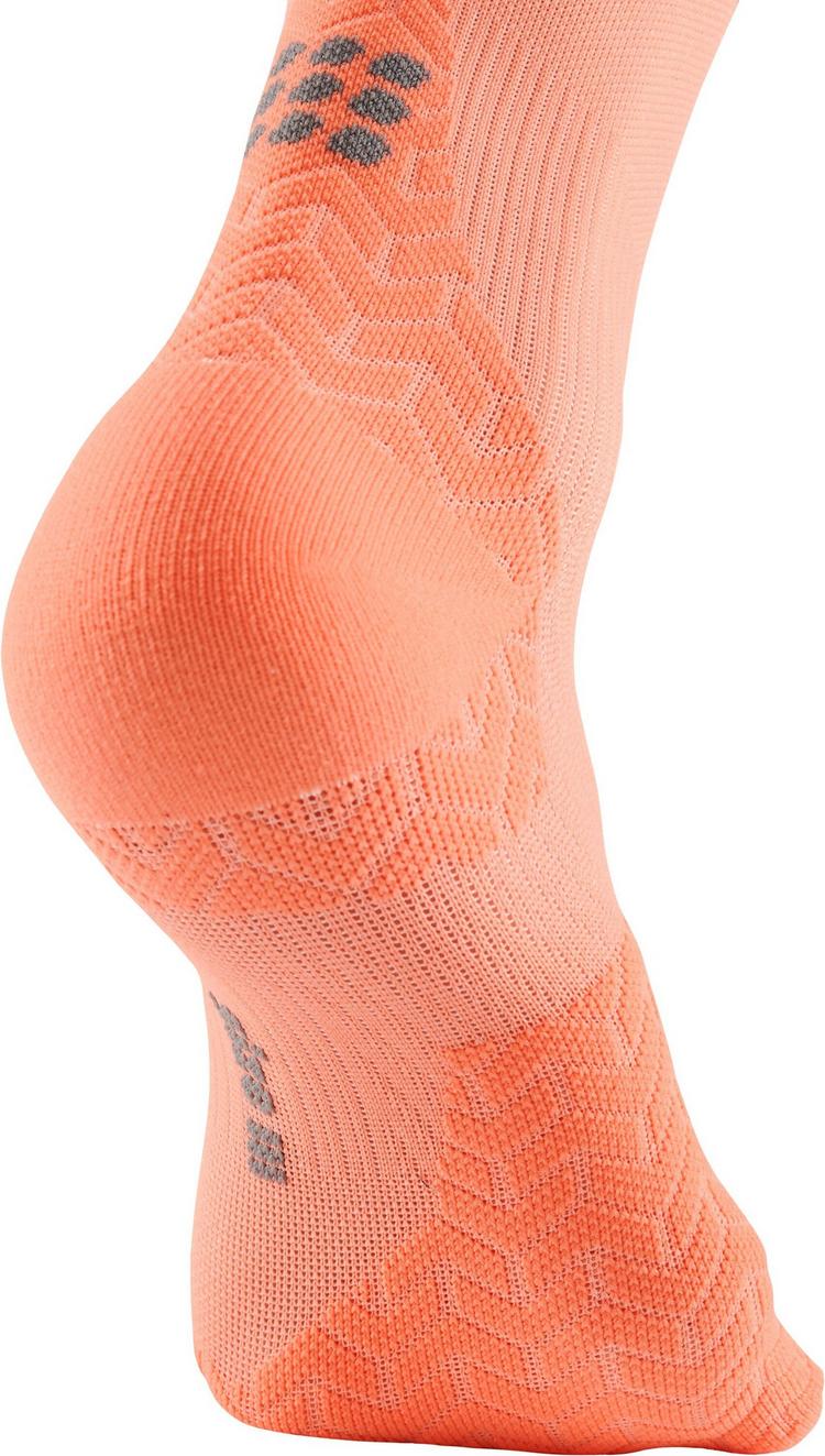 CEP CEP ULTRALIGHT COMPRESSION SOCKS MID CUT Socken Damen - coral/cream - 0 | SportScheck