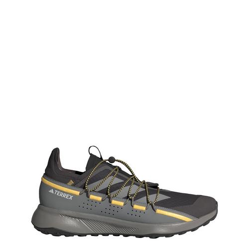 Rückansicht von adidas TERREX Voyager 21 Travel Schuh Wanderschuhe Charcoal / Charcoal Solid Grey / Spark