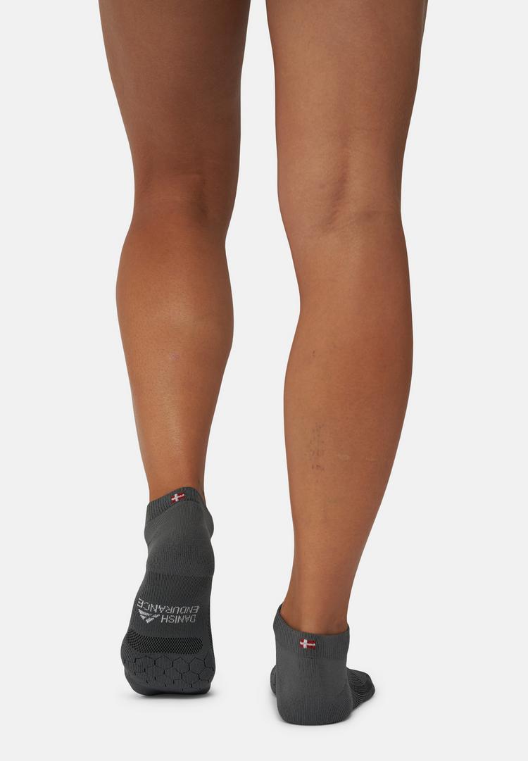 DANISH ENDURANCE DANISH ENDURANCE Long Distance Low-Cut Socken - black/blue/grey - 1 | SportScheck