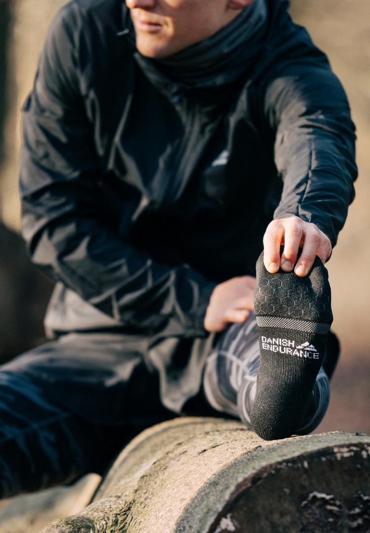 DANISH ENDURANCE DANISH ENDURANCE Long Distance Socken - Black/Grey - 1 | SportScheck