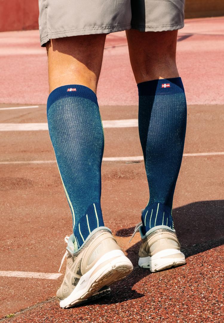 DANISH ENDURANCE DANISH ENDURANCE Compression Socken - blue/neon yellow - 1 | SportScheck