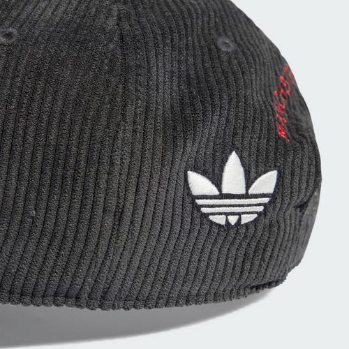 Rückansicht von adidas Manchester United Third Baseball Kappe Cap Carbon / Off White / Mufc Red