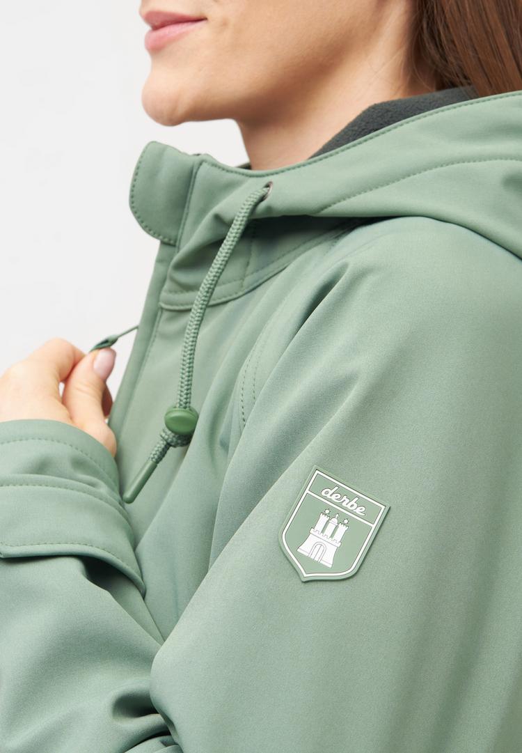 Derbe Derbe Island Friese Softshelljacke Damen - Hedge Green/Deep Forest - 0 | SportScheck