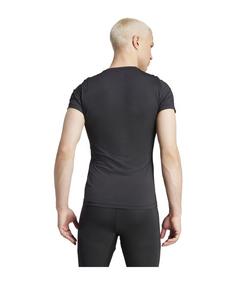 Rückansicht von adidas Techfit Aeroready T-Shirt Funktionsshirt Herren schwarz