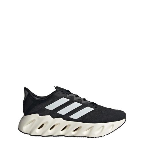 Rückansicht von adidas Switch FWD Laufschuh Laufschuhe Damen Core Black / Cloud White / Grey Five