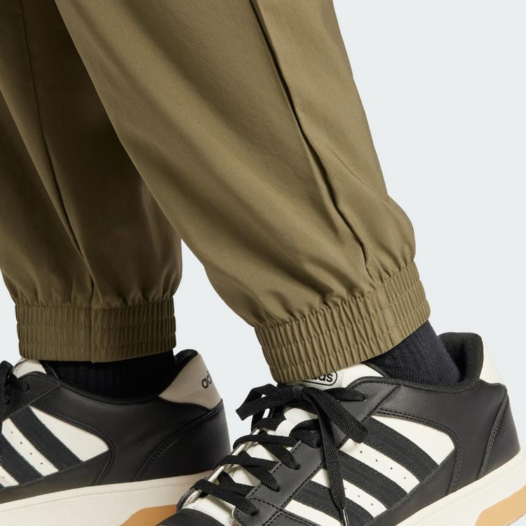 adidas adidas Essentials Small Logo Cargohose Cargohose Herren - Olive Strata / Black - 0 | SportScheck