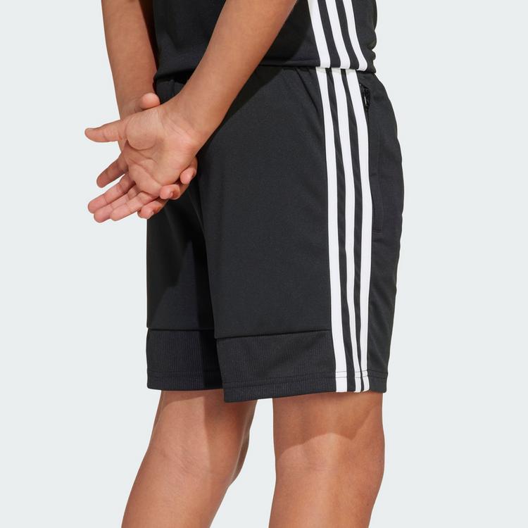 adidas adidas Tiro 25 Essentials Kids Shorts Fu&szlig;ballshorts Kinder - Black / White - 1 | SportScheck