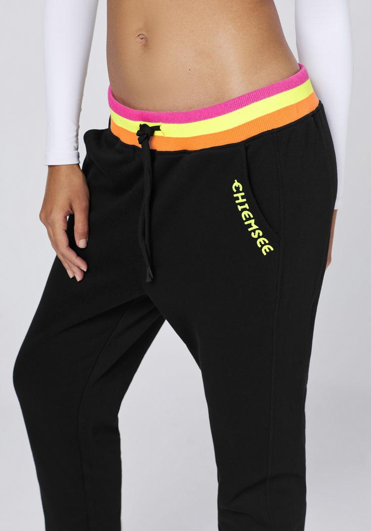 Chiemsee Chiemsee Jogginghose Freizeithose Damen - 19-3911 Black Beauty - 3 | SportScheck