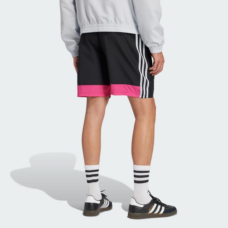 adidas adidas Tiro 25 Essentials Woven Shorts Fu&szlig;ballshorts Herren - Black / Clear Grey / Real Magenta - 1 | SportScheck