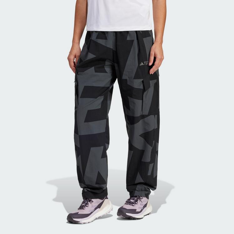 adidas adidas TERREX Xploric Printed Cargohose Wanderhose Damen - Black / Carbon - 0 | SportScheck