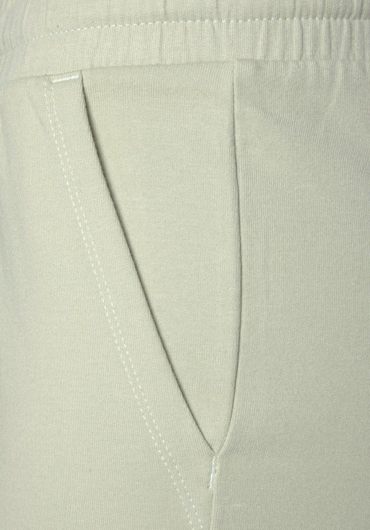 Bench Bench Relaxshorts Sweatshorts Damen - pistazie - 1 | SportScheck