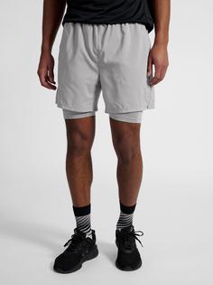 Rückansicht von Newline Funktionsshorts TITANIUM