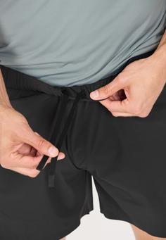 Rückansicht von Virtus Orvi Shorts Herren 1001 Black