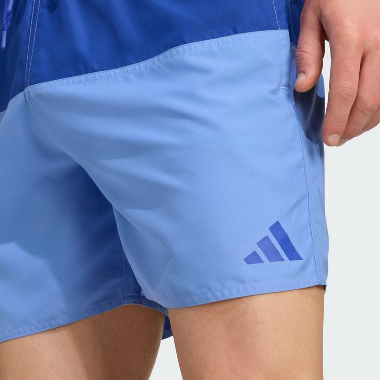 adidas adidas Colorblock 5 Inch Badeshorts Badehose Herren - Semi Lucid Blue / Blue Fusion - 1 | SportScheck