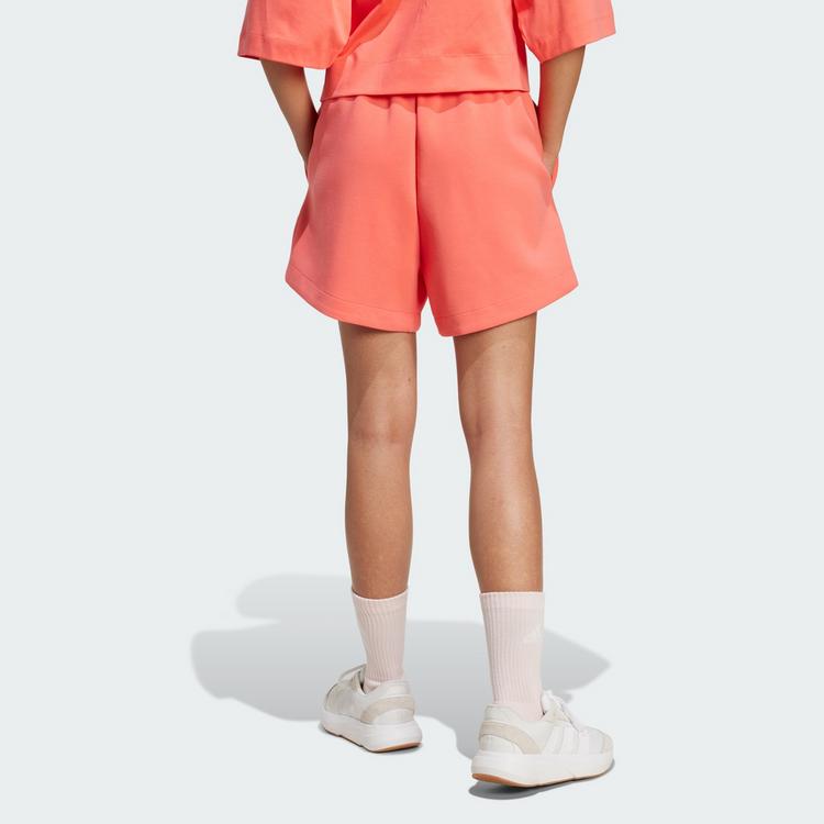 adidas adidas Soft Lux Shorts, locker geschnitten Funktionsshorts Damen - Semi Turbo - 1 | SportScheck